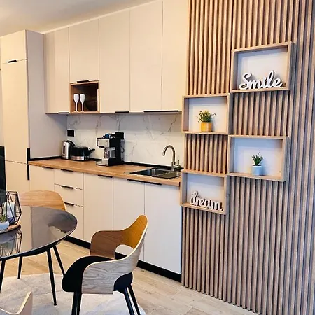 Apartment Damar Infinity And Pool Mamaia- Private Parking