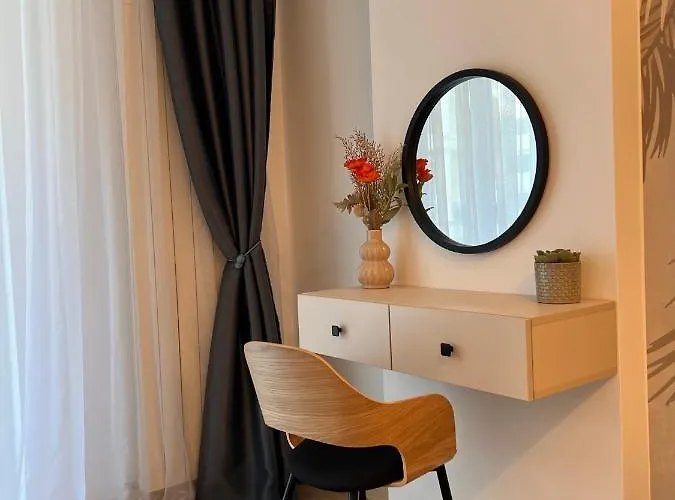 Apartment Damar Infinity And Pool Mamaia- Private Parking Navodari