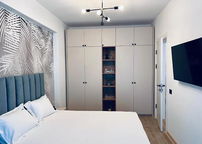 Damar Infinity And Pool Mamaia- Private Parking Navodari