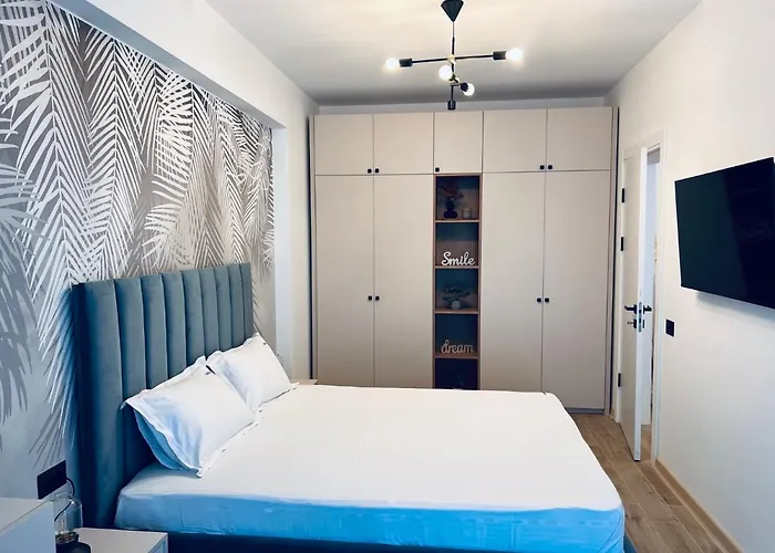 Damar Infinity And Pool Mamaia- Private Parking