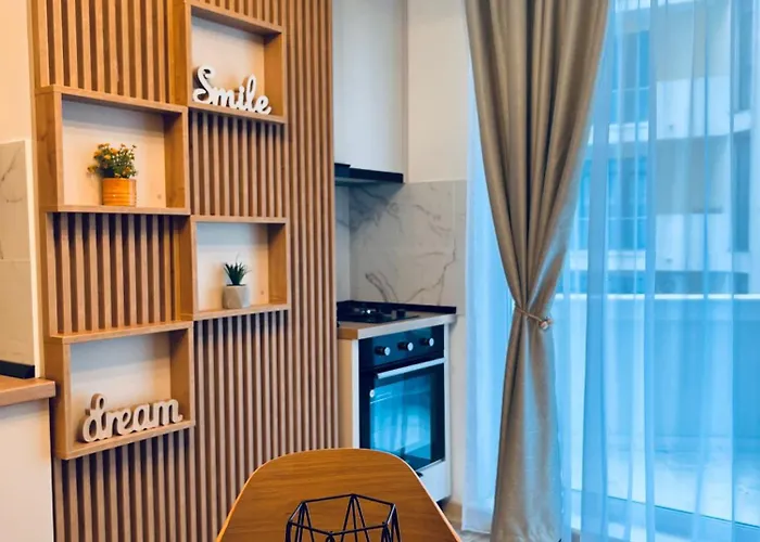 Damar Infinity And Pool Mamaia- Private Parking Navodari