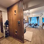 Appartamento Damar Infinity And Pool Mamaia- Private Parking