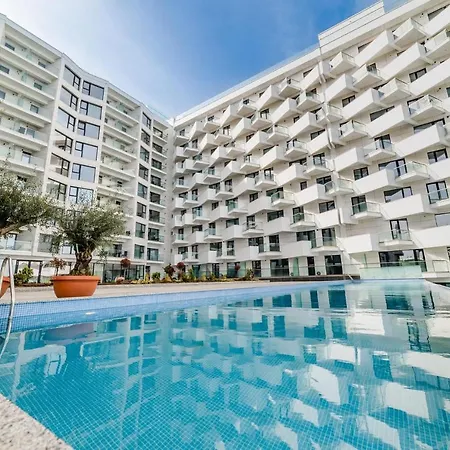 Damar Infinity And Pool Mamaia- Private Parking Apartment *