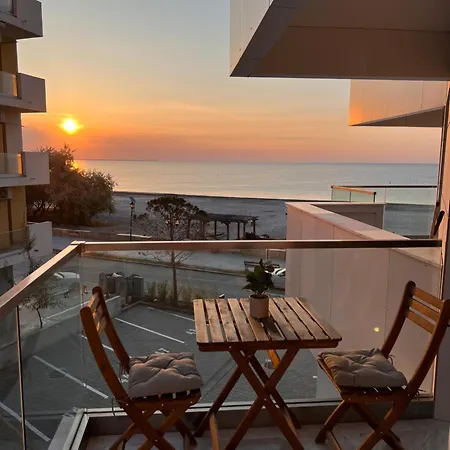 Damar Infinity And Pool Mamaia- Private Parking Apartment *