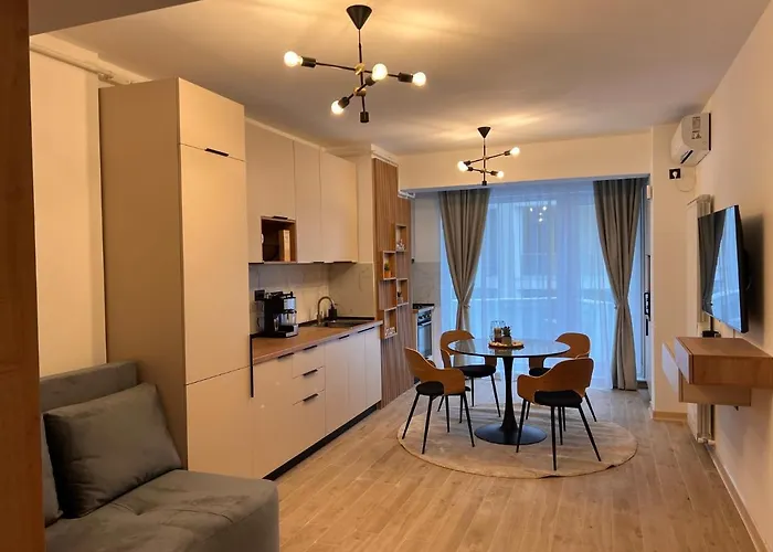 Damar Infinity And Pool Mamaia- Private Parking アパート *