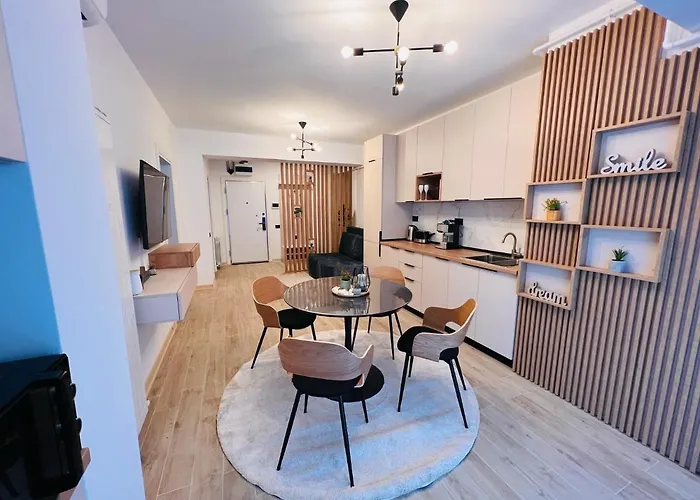 Damar Infinity And Pool Mamaia- Private Parking * ナボダリ