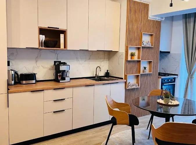 Damar Infinity And Pool Mamaia- Private Parking *